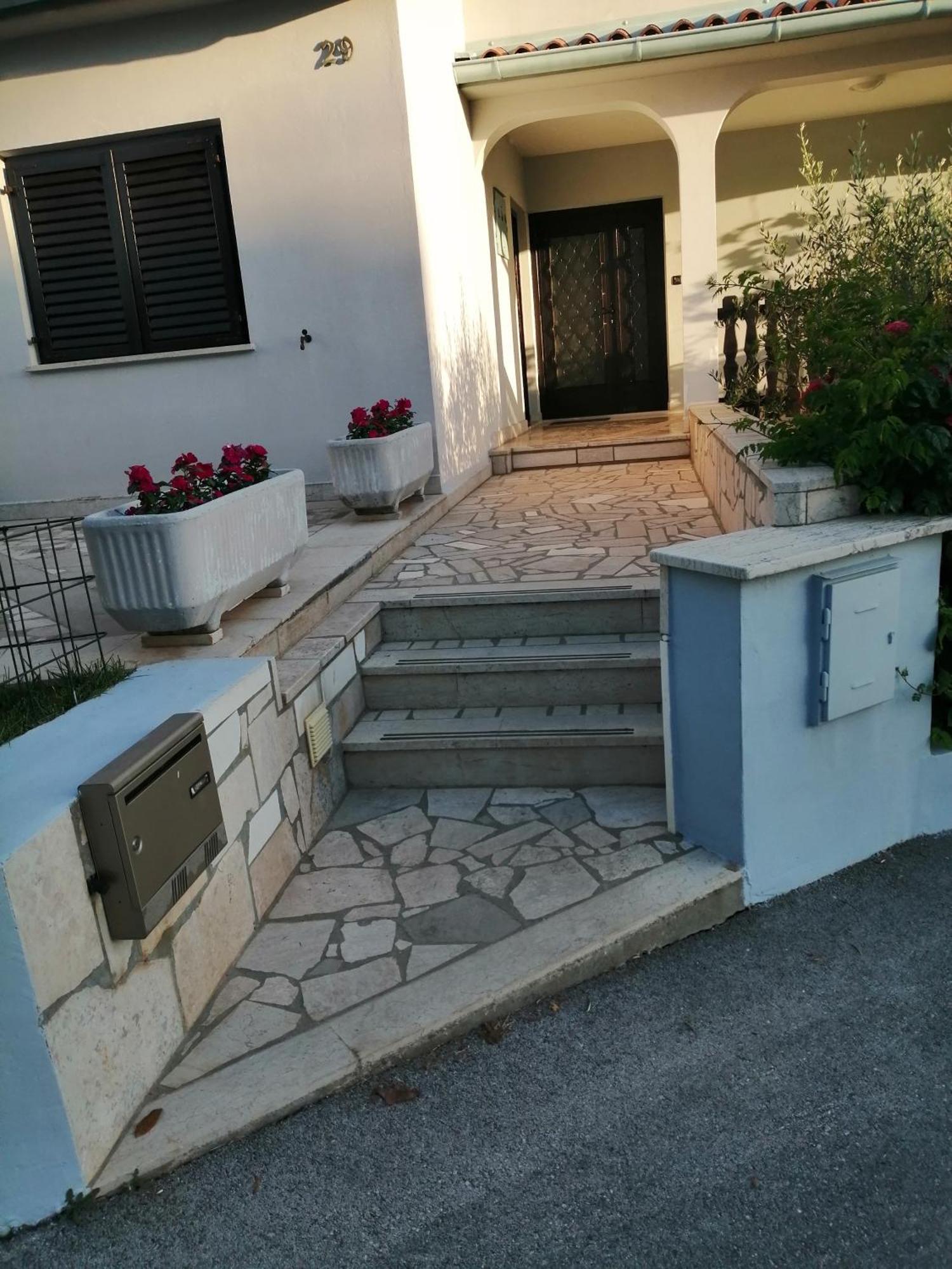 The Blue House Apartment Vinkuran Exterior photo